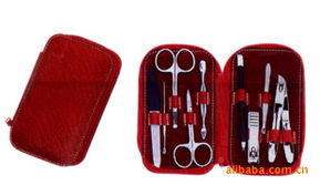 美容美甲套裝，家居日用品與化妝品批發的最佳選擇